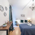 Πανσιόν Haus Ormesini *